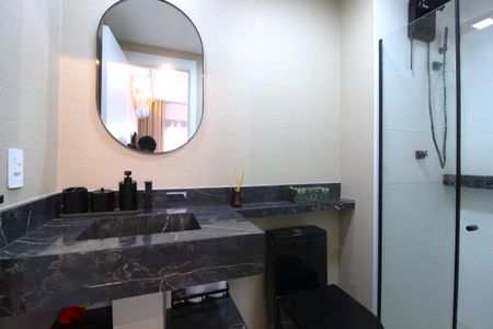 Banheiro da Suíte de apartamento à venda com 1 quarto, 25m² em Vila Nova Conceição, São Paulo