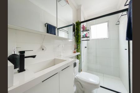 Banheiro de apartamento à venda com 2 quartos, 60m² em Veloso, Osasco