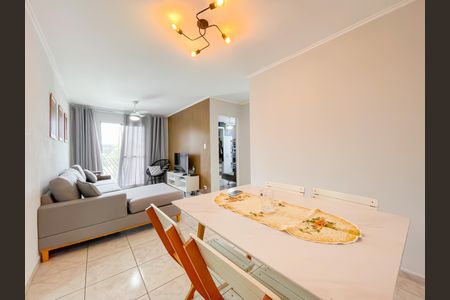 Sala de apartamento à venda com 2 quartos, 60m² em Veloso, Osasco