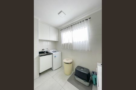 Apartamento à venda com 60m², 2 quartos e 1 vagaCozinha e Área de Serviço