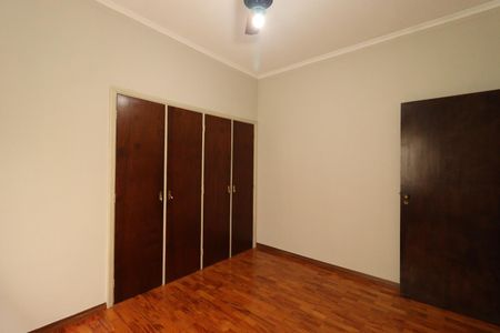 Casa para alugar com 250m², 4 quartos e 3 vagas Casa para alugar com 250m², 4 quartos e 3 vagasQuarto 2