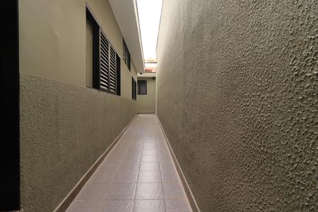 Casa para alugar com 250m², 4 quartos e 3 vagas Casa para alugar com 250m², 4 quartos e 3 vagasCorredor