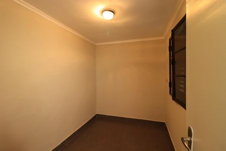 Casa para alugar com 250m², 4 quartos e 3 vagas Casa para alugar com 250m², 4 quartos e 3 vagasQuarto de Serviço