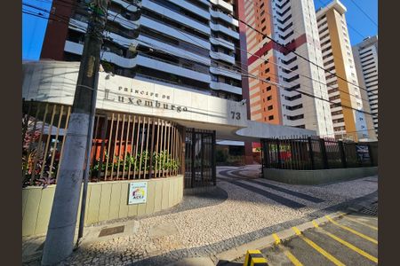 Apartamento para alugar com 136m², 4 quartos e 2 vagasFachada e portaria