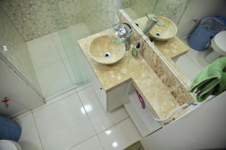Casa à venda com 150m², 2 quartos e 2 vagasBanheiro Social 