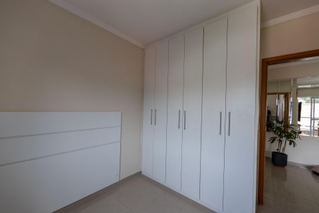 Apartamento à venda com 66m², 2 quartos e 2 vagasQuarto 2