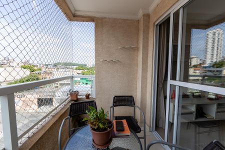 Apartamento à venda com 66m², 2 quartos e 2 vagasVaranda