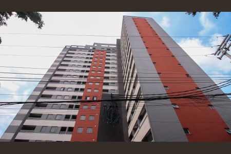 Apartamento para alugar com 50m², 2 quartos e 1 vaga Apartamento para alugar com 50m², 2 quartos e 1 vagaFachada