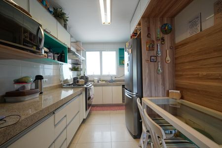 Apartamento à venda com 108m², 3 quartos e 2 vagasCozinha