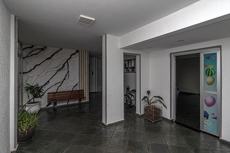Apartamento à venda com 60m², 2 quartos e 1 vagahall de entrada_4