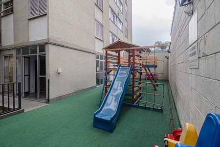 Apartamento à venda com 60m², 2 quartos e 1 vagaplay ground_2