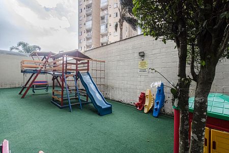 Apartamento à venda com 60m², 2 quartos e 1 vagaplay ground_1