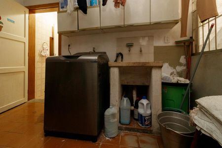 Casa à venda com 125m², 3 quartos e 2 vagas Casa à venda com 125m², 3 quartos e 2 vagasÁrea de serviço