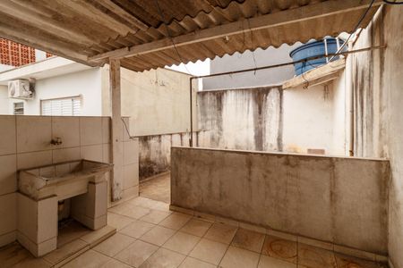 Casa à venda com 125m², 3 quartos e 2 vagas Casa à venda com 125m², 3 quartos e 2 vagasÁrea externa e de serviço casa 2