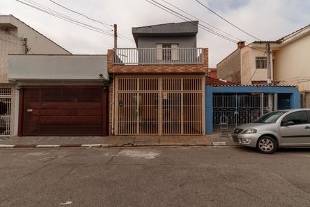 Casa à venda com 125m², 3 quartos e 2 vagas Casa à venda com 125m², 3 quartos e 2 vagasFachada