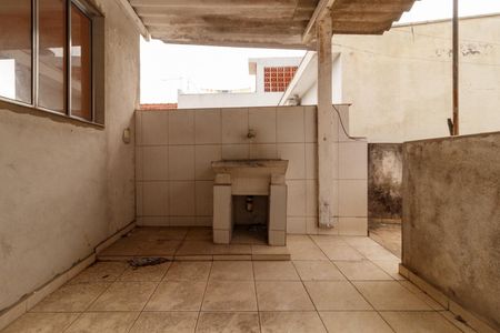 Casa à venda com 125m², 3 quartos e 2 vagas Casa à venda com 125m², 3 quartos e 2 vagasÁrea externa e de serviço casa 2