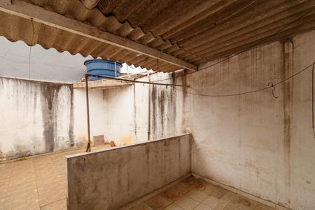 Casa à venda com 125m², 3 quartos e 2 vagas Casa à venda com 125m², 3 quartos e 2 vagasÁrea externa e de serviço casa 2