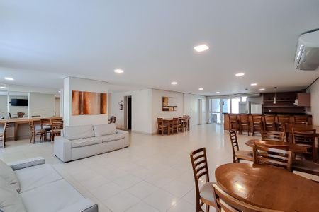 Apartamento à venda com 133m², 3 quartos e 2 vagasÁrea comum - Salão de festas