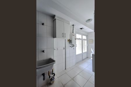 Apartamento à venda com 133m², 3 quartos e 2 vagasÁrea de Serviço