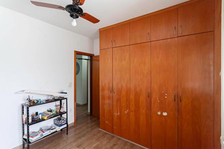 Casa à venda com 326m², 4 quartos e 4 vagasQuarto 1