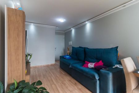 Sala de apartamento para alugar com 2 quartos, 48m² em Conjunto Habitacional Bras Cubas, Mogi das Cruzes