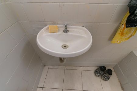 Banheiro de casa para alugar com 1 quarto, 60m² em Liberdade, São Paulo