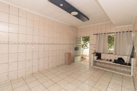 Casa para alugar com 300m², 2 quartos e 2 vagasCozinha