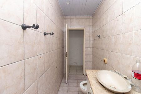 Casa para alugar com 300m², 2 quartos e 2 vagasBanheiro