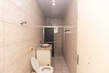 Banheiro de casa para alugar com 2 quartos, 300m² em Vila Nova Mazzei, São Paulo