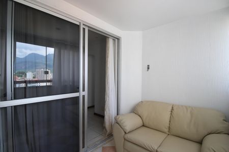 Apartamento para alugar com 67m², 2 quartos e 1 vagaSala - Varanda