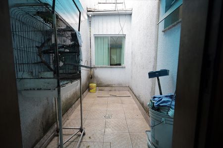 Casa à venda com 158m², 4 quartos e 4 vagasCorredor Lateral