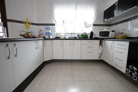 Casa à venda com 158m², 4 quartos e 4 vagasCozinha