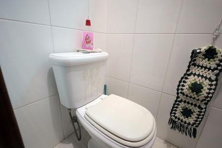 Casa à venda com 158m², 4 quartos e 4 vagasBanheiro 1