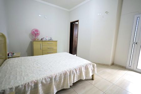 Casa à venda com 158m², 4 quartos e 4 vagasQuarto Suíte 2