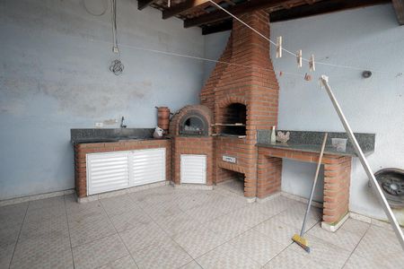 Casa à venda com 158m², 4 quartos e 4 vagasÁrea de Churrasqueira