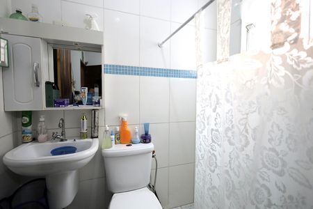 Casa à venda com 158m², 4 quartos e 4 vagasBanheiro Suíte 1