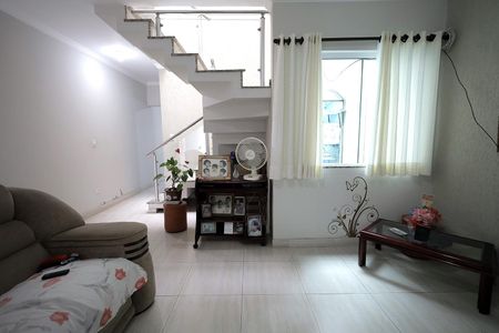 Casa à venda com 158m², 4 quartos e 4 vagasSala