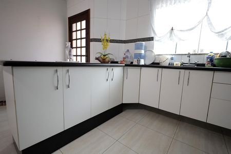 Casa à venda com 158m², 4 quartos e 4 vagasCozinha