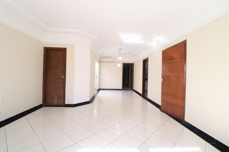 Sala de casa de condomínio para alugar com 3 quartos, 210m² em Jardim Holanda, Uberlândia