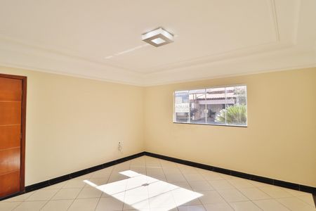 Sala de casa de condomínio para alugar com 3 quartos, 210m² em Jardim Holanda, Uberlândia