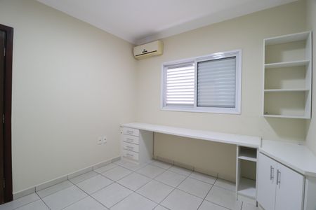 Casa de condomínio para alugar com 210m², 3 quartos e 4 vagasQuarto 1 - Suíte