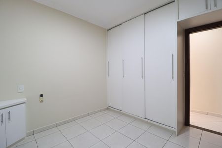 Casa de condomínio para alugar com 210m², 3 quartos e 4 vagasQuarto 1 - Suíte