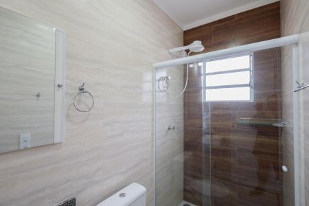 Casa à venda com 79m², 2 quartos e 2 vagasBanheiro da Suíte 1