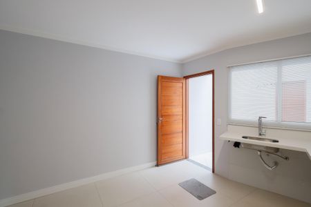 Casa à venda com 79m², 2 quartos e 2 vagasCozinha