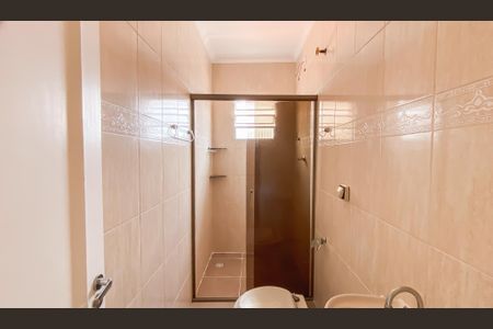 Apartamento para alugar com 110m², 2 quartos e sem vagaBanheiro