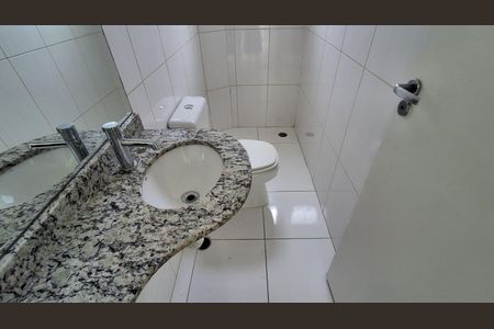 Apartamento à venda com 196m², 3 quartos e 3 vagasBanheiro Social 2