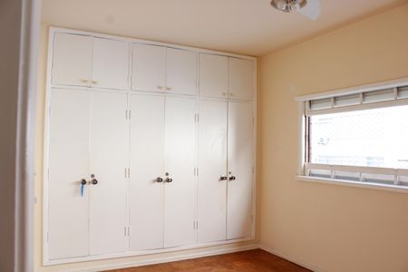 Apartamento à venda com 120m², 3 quartos e 1 vagaQuarto 2