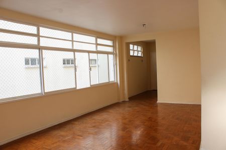 Apartamento à venda com 120m², 3 quartos e 1 vagaSala