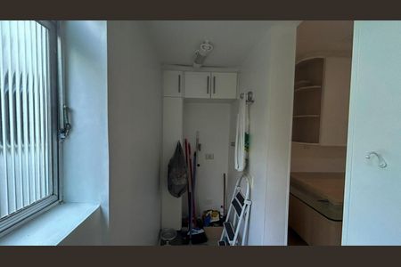 Apartamento à venda com 72m², 3 quartos e 1 vagaÁrea de Serviço