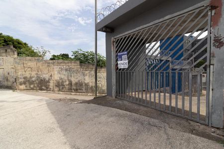 Apartamento à venda com 48m², 2 quartos e 1 vaga Apartamento à venda com 48m², 2 quartos e 1 vagaFachada e Plaquinha